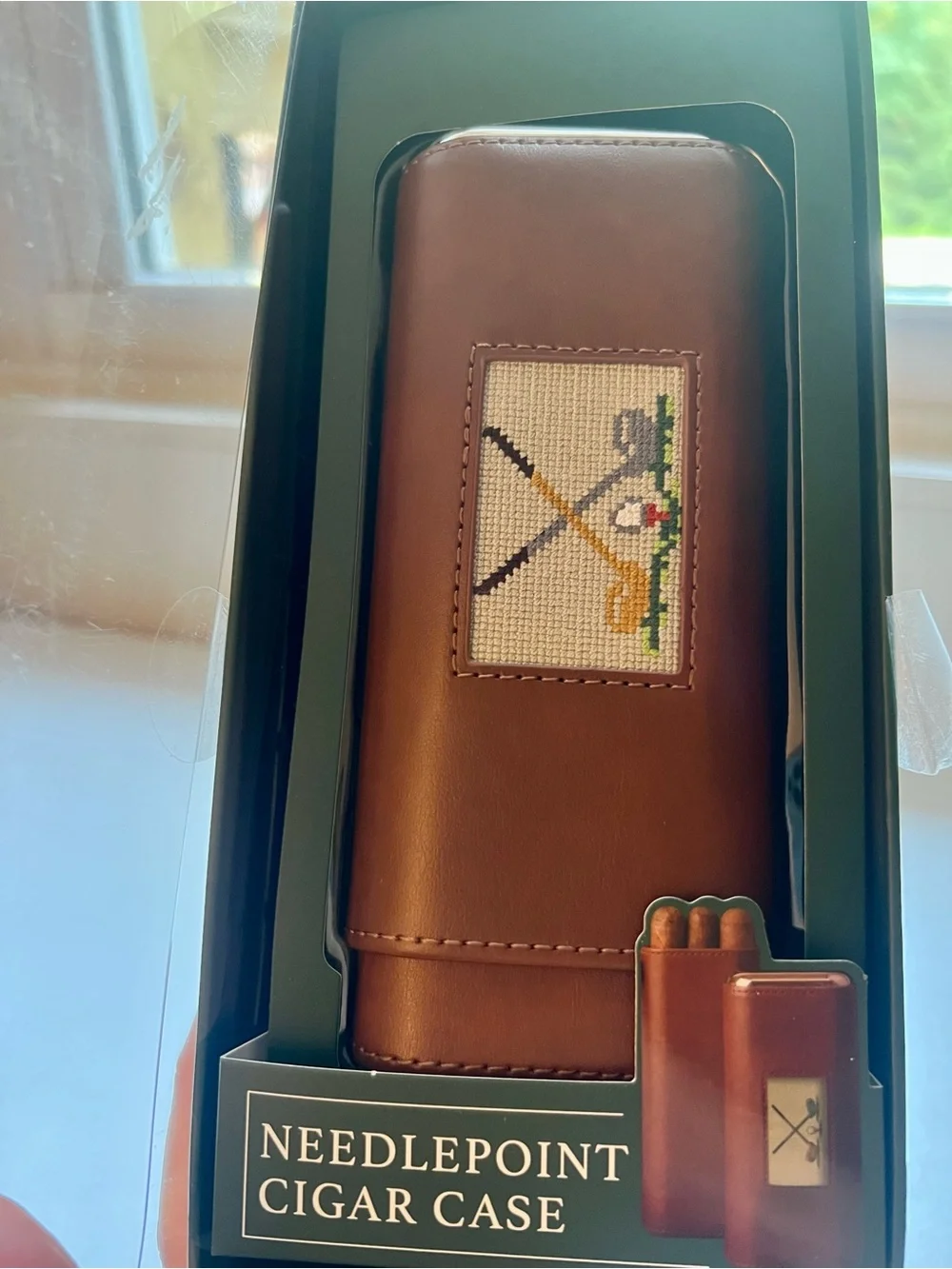 BRAND NEW Needlepoint Cigar Case in Brown with Golf Motif